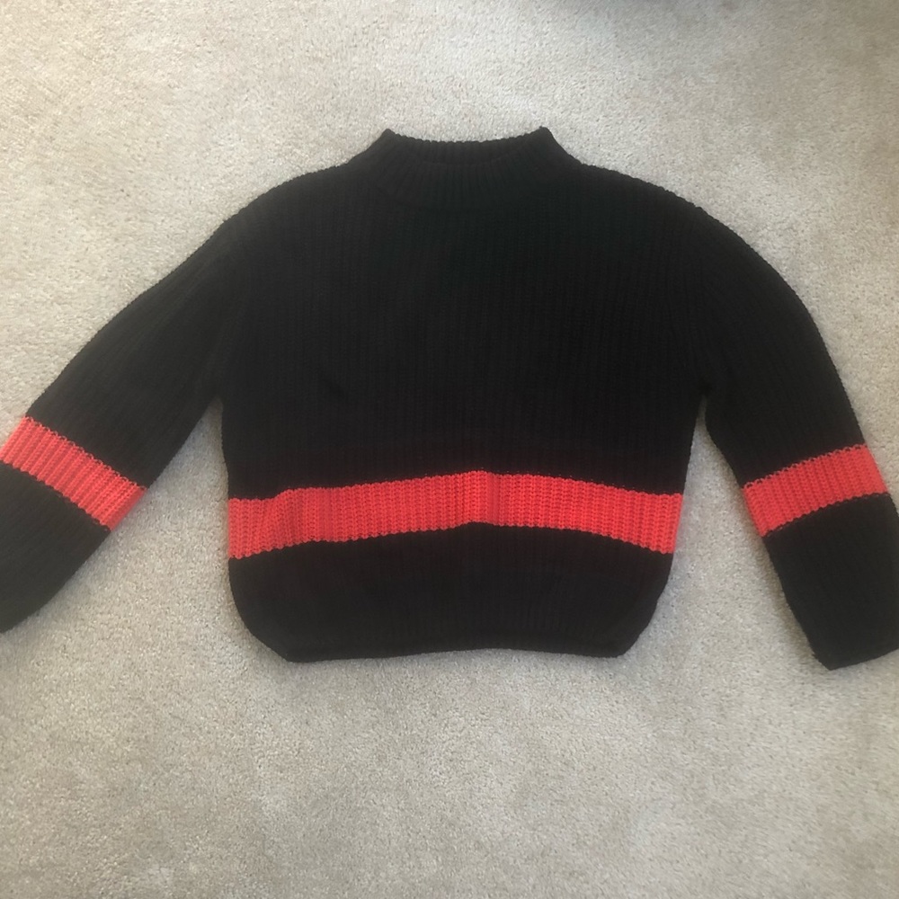 Daytrip black and red sweater